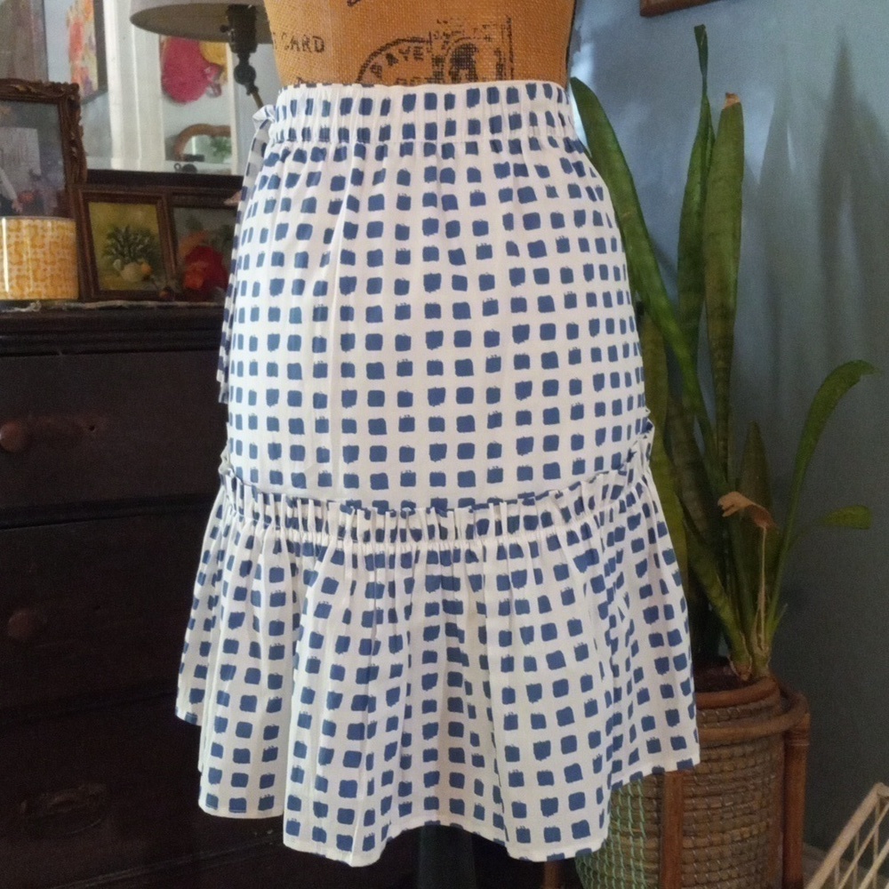 Vineyard Vines Painterly Grid Blue White Faux Wrap Ruffle Mini Skirt - Picture 14 of 15